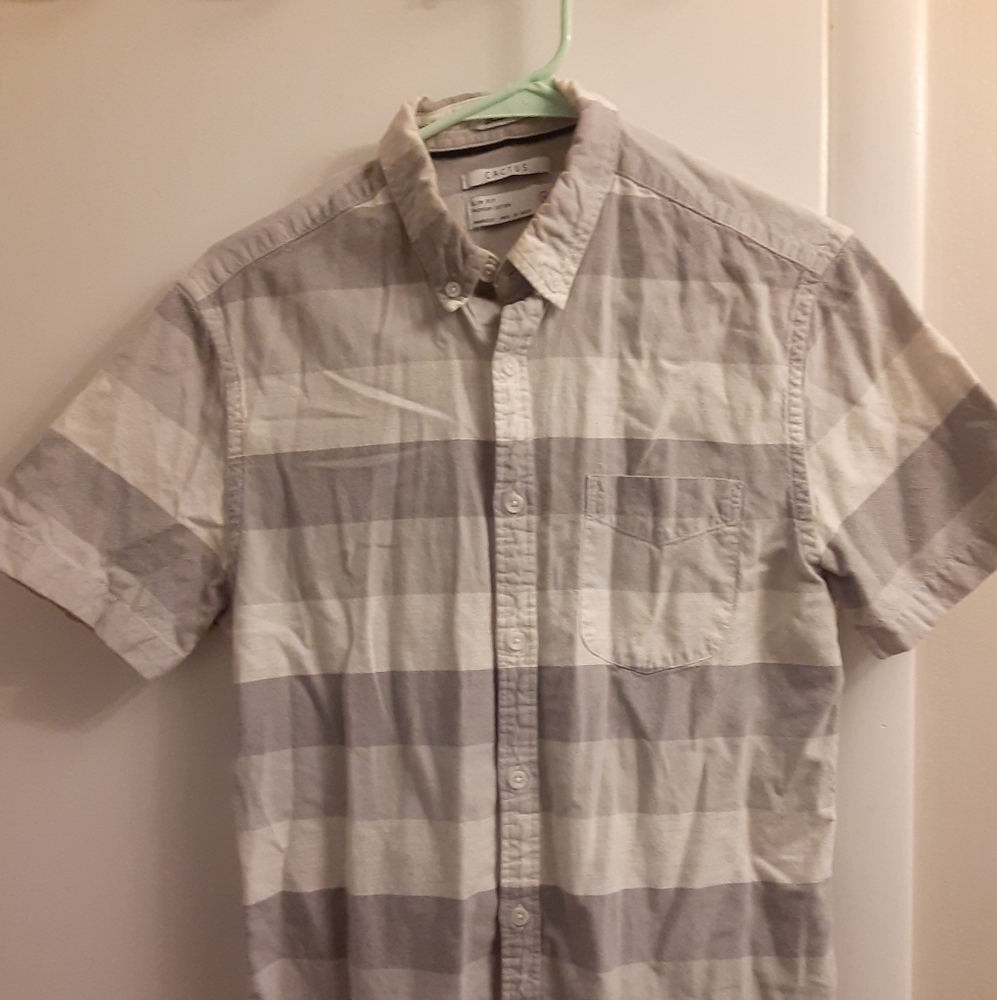 Cactus Mens short sleeved Collared shirt. Medium.